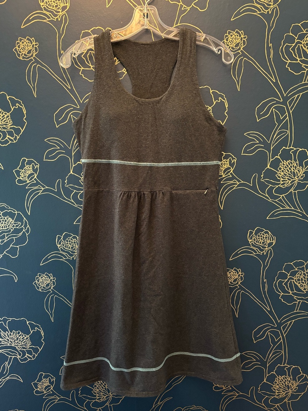 LUCY Lucy of Boston ATHLETICWEAR stretch racerback DRESS mini GRAY MEDIUM